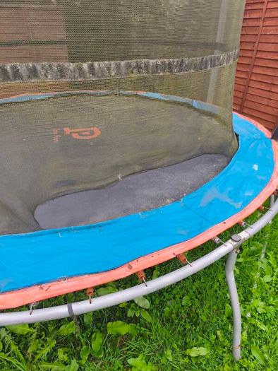 Trampoline