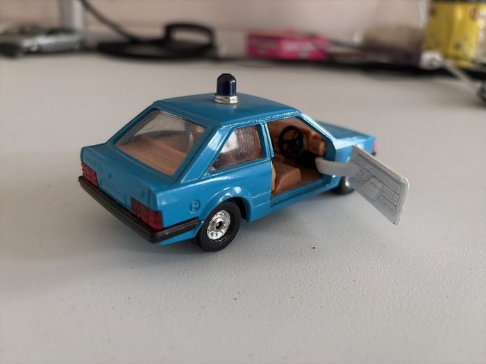 Corgi Ford Escort