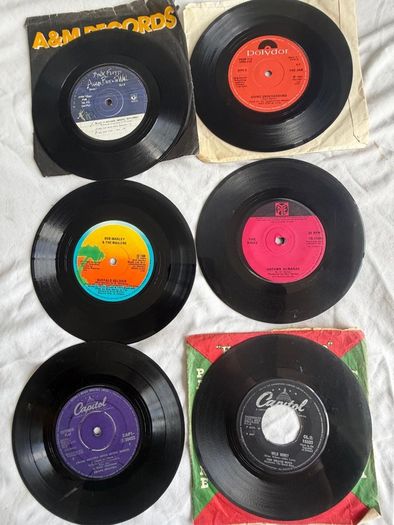 Curated Job Lot of 54 Vintage 7" Vinyl Records - ALL Pressed in Ireland (John Lennon, Pink Floyd, The Kinks)