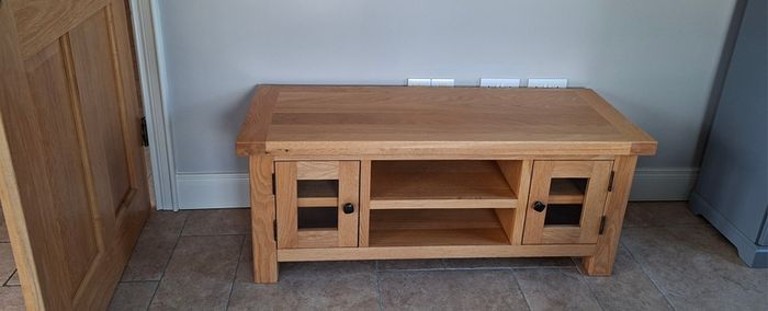 Devon Oak large TV unit