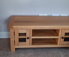 Devon Oak large TV unit