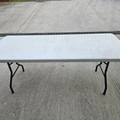 6ft Trestle table