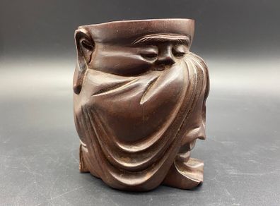 Chinese carved hardwood brush pot, carved with a Chinese Man