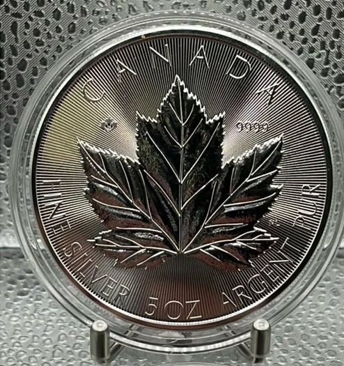 5oz Fine 9999 Silver Bullion Maple Leaf 2026 Coin.