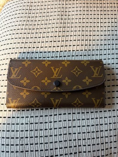 Louise Vuitton Wallet