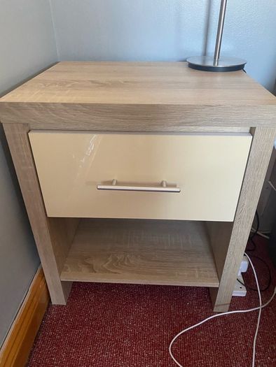 bedroom furniture set