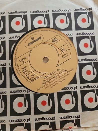 Steve Miller 7" (Irish) - Abracadabra