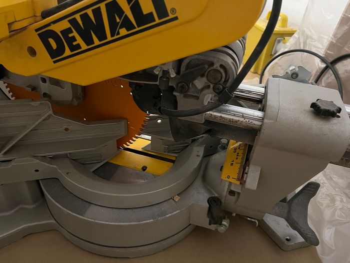 Mitre Saw DeWalt DWS780 (110v)