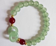 Brand New Green Beaded Stretch Bracelet