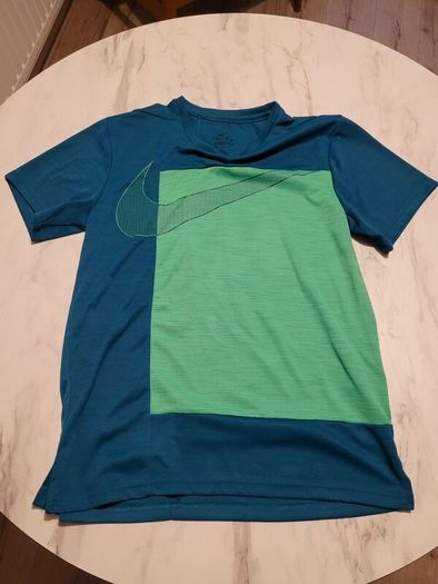 mens nike tshirt