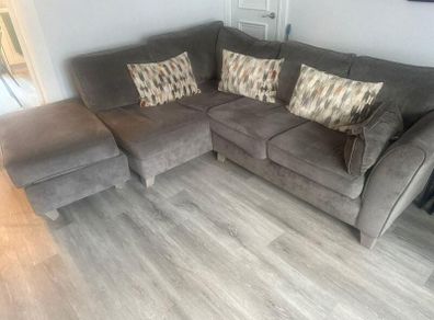 L-Sofa, 3 Seater & Pouffes