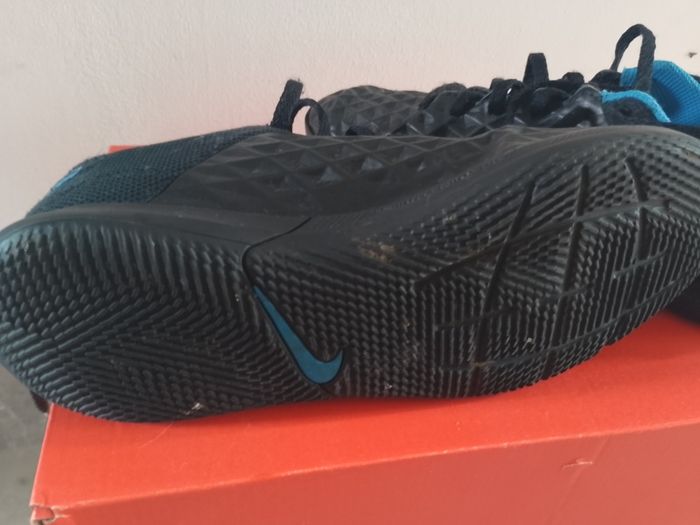 Tempo Nike astro shoes