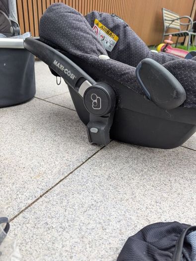 UPPAbaby Vista (2018/2019) Complete Travel System Bundle + Extras