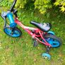 Childs bike with stabilisers Image 4