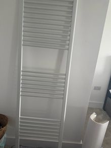 bathroom towel rail