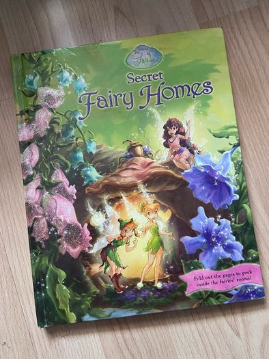 Disney Secret Fairy Homes - Fold out book