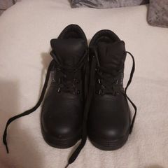 black steel toe workboots
