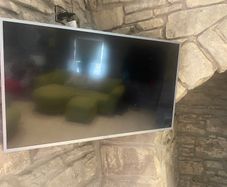 Phillips 6500 series Ultra Slim 4K UHD LED Smart TV 43PUS6523/12