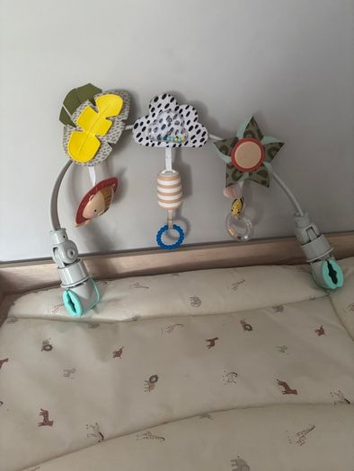 Car seat toy