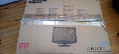 Samsung 19" Wide LCD TV/ Monitor