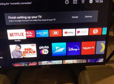 TLC 32 inch SMART Television with USB, HDMI, PC Connection port, WIFI connectivity, etc (Boxed / Like New)