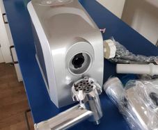 NEW meat grinder/mincer