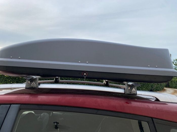 Roofbox with RoofBars and Bikerack