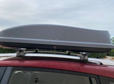 Roofbox with RoofBars and Bikerack