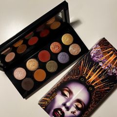 Pat McGrath Midnight Sun eyeshadow palette