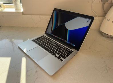 Macbook Pro Retina 2015 (512GB, 8GB, 2.7 GHz i5)