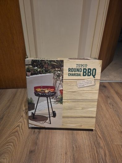 Brand new in-box Charcoal BBQ 42cm Diameter