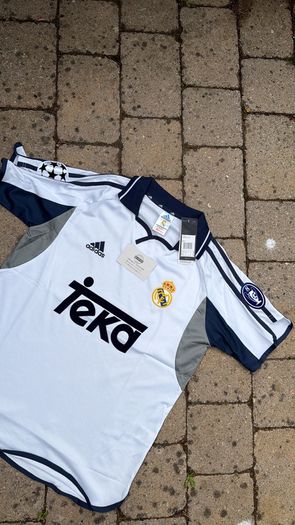 Adidas Real Madrid 2000/01 home jersey