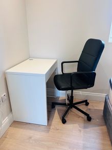 Ikea Micke Desk & Renberget Office Chair