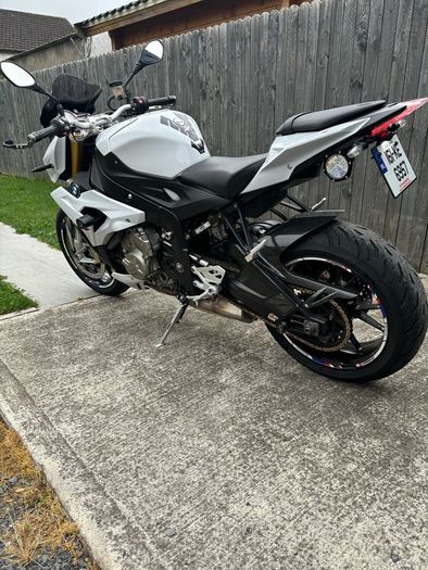 bmw s1000r