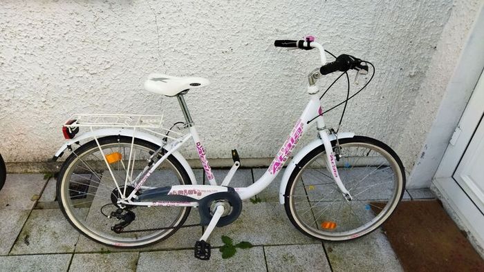 Lady's, girls bike