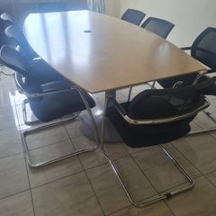 executive 8 seater boardroom table with