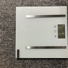 Bathroom scales