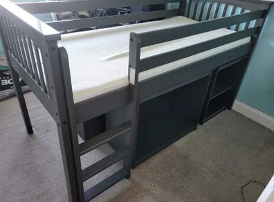 Kids bed for sale
