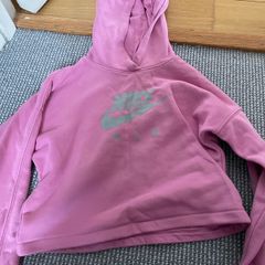 3 Nike girls hoodies size small (128-137cm)