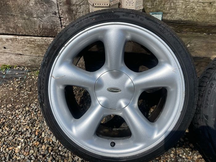 17" Ford  Alloy wheels Lug Pattern  4 X 108