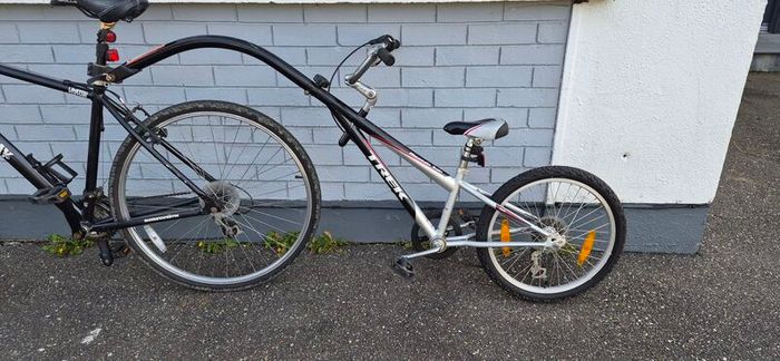 Tag along bike