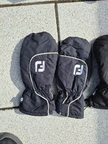 Winter golf mitts
