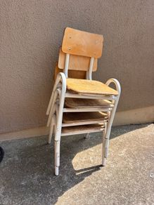 Kids chairs x 4