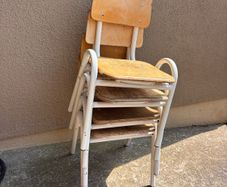 Kids chairs x 4