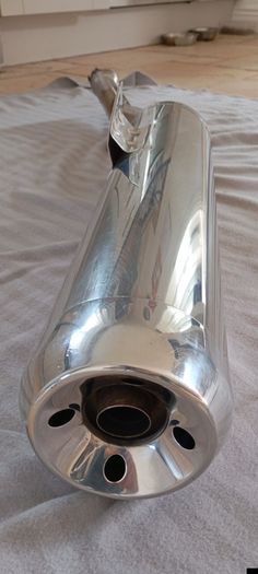 Kawasaki zzr1400 original genuine exhaust pair. 520 pipe bore