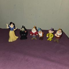 Disney Snow White Figures