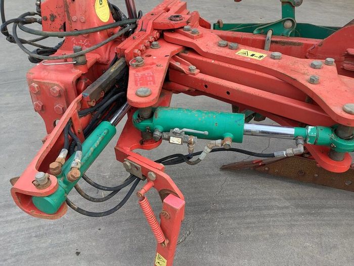 Kverneland Plough