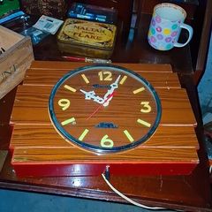 Vintage Sunchang electric clock