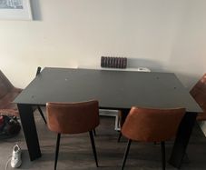 table and 4 chairs