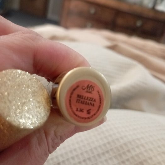 Nude lipstick
